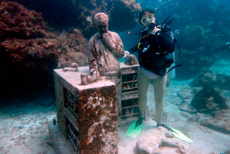 Cancun Scuba Dive Lesson in MUSA 