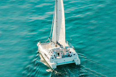 Renta de catamaran en Cancún para 13 personas