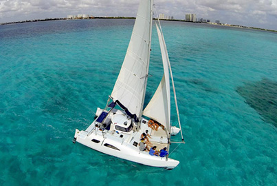 catamaran cancun mujeres isla private tour