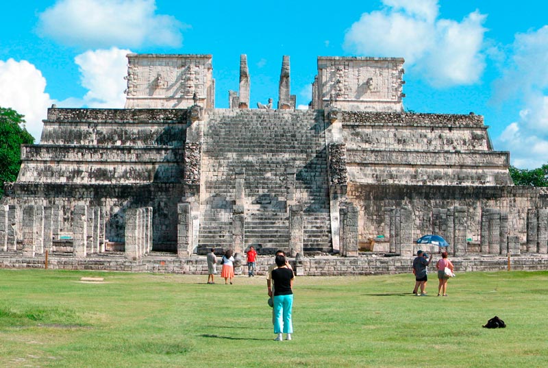 [Combo] Catamarán Todo incluido a Isla Mujeres + Tour guiado a Chichen Itzá