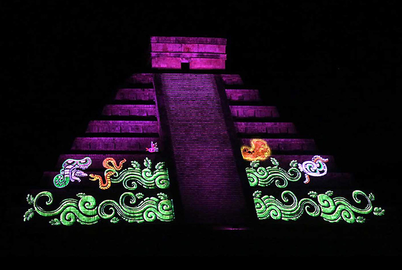 Chichen Itzá de Noche- Tour 