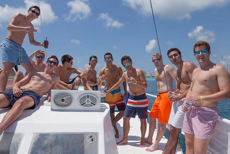 Catamarán Isla Mujeres [Plus] (Próximamente)