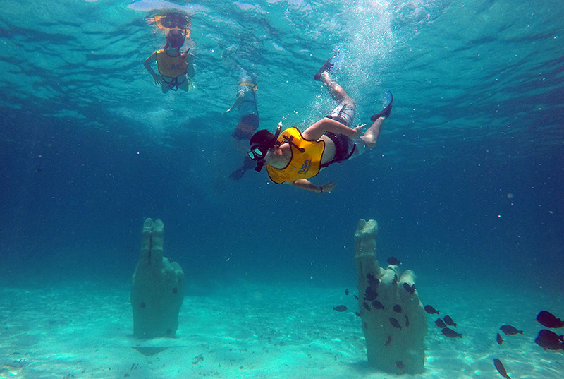 snorkel in cancun MUSA