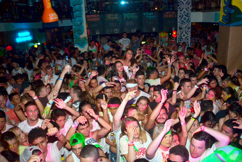 Sr. Frogs Restaurant & Night Club Barra Libre (Próximamente)
