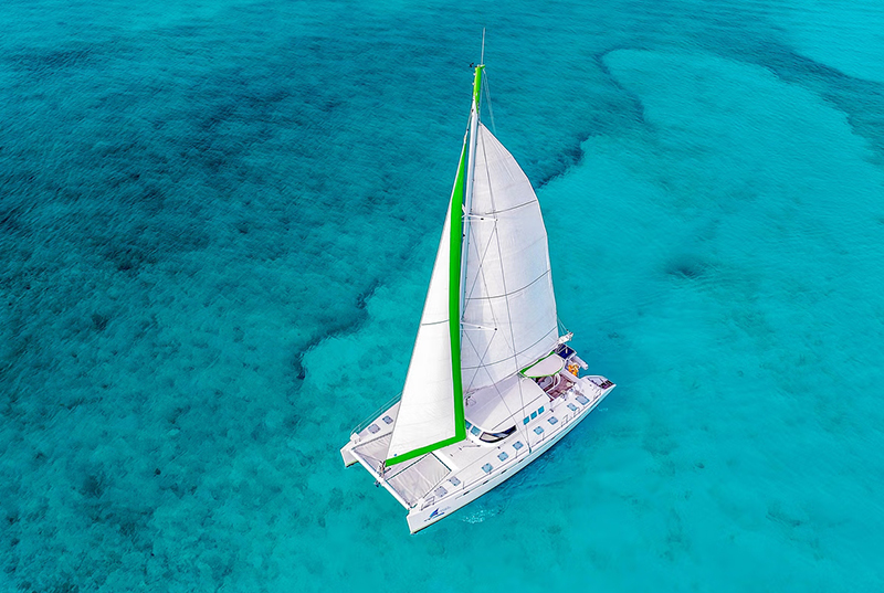 4 in 1 Catamaran experience Isla Mujeres Plus