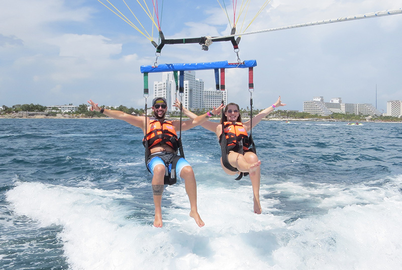 Parasailing tour in Cancun promotion