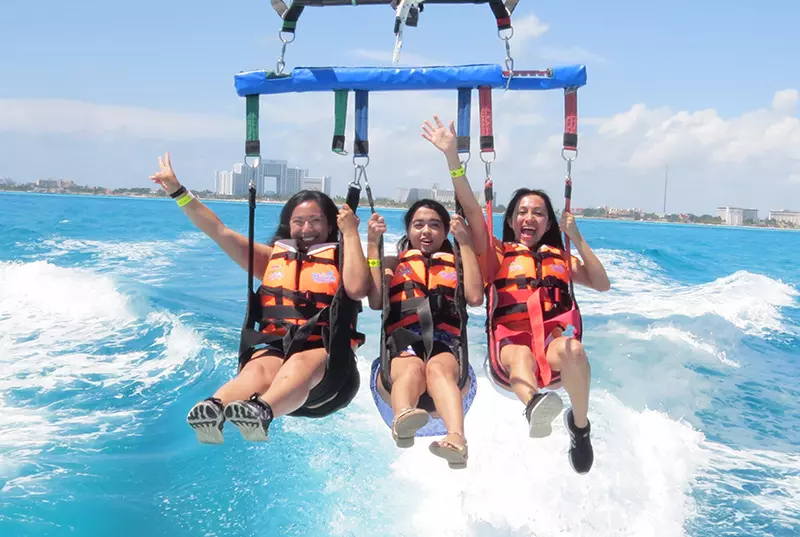 parasail cancun 