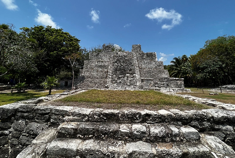 Discover the Mayan Ruins El Meco in Cancun